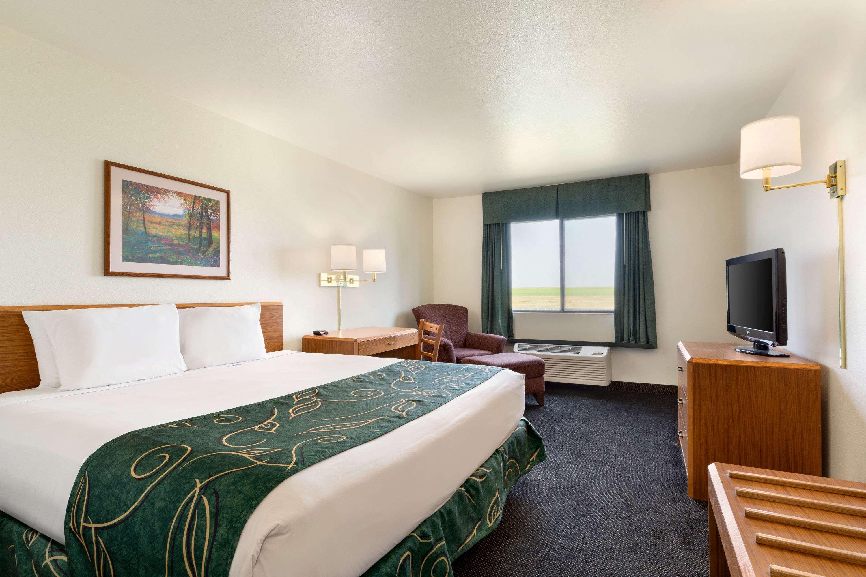 Travelodge By Wyndham Sharon Springs Exterior photo